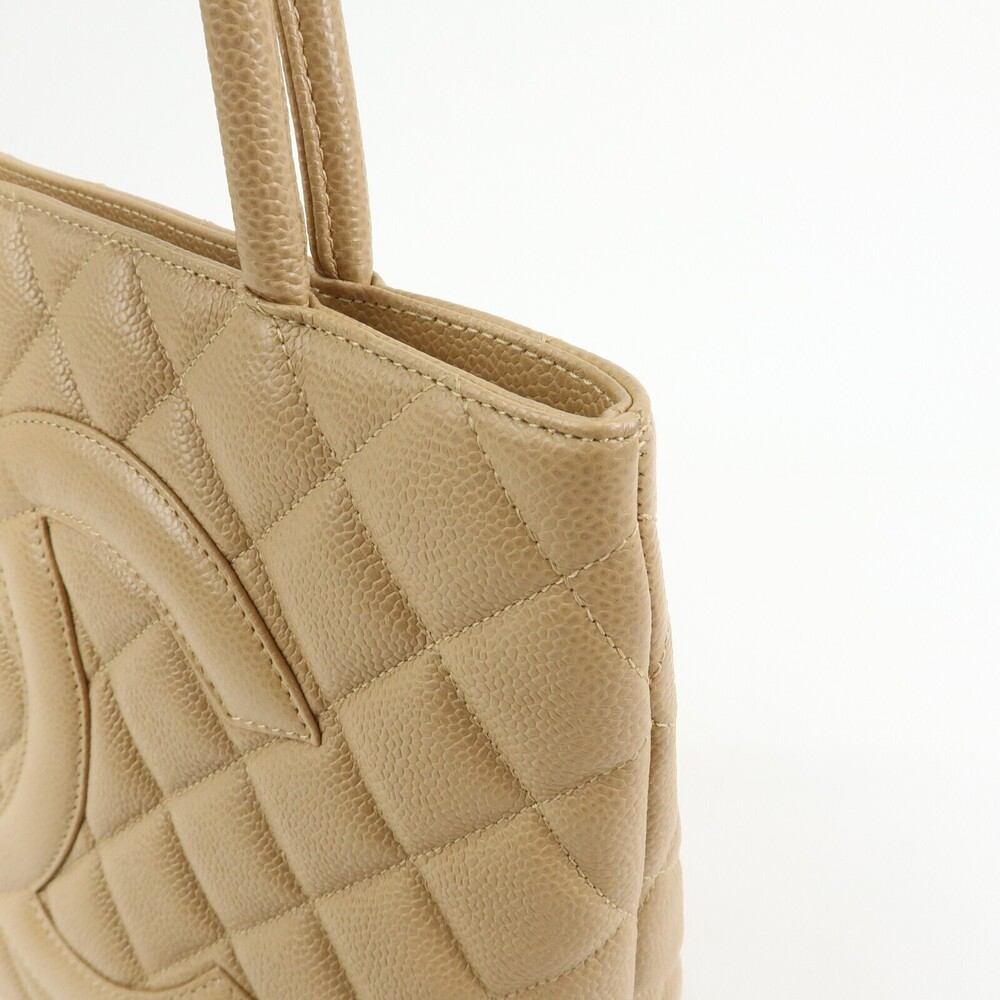 Chanel Medallion Quilted Lambskin - Picture 13 of 16